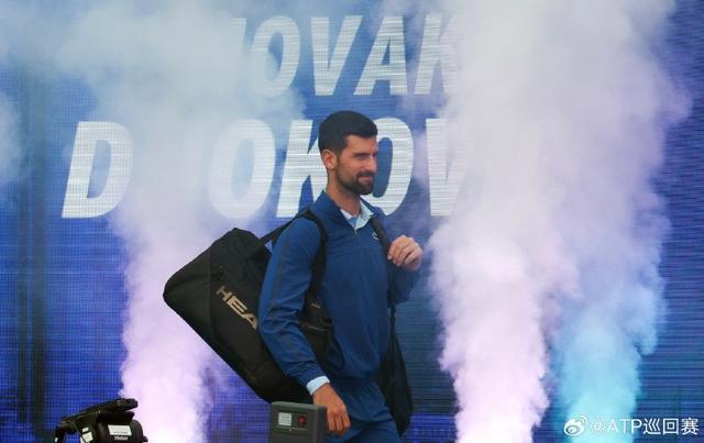德约科维奇今年四大满贯均止步四强,其中两次输给辛纳